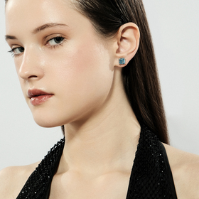 пусеты с фабулитами, имитация бриллианта