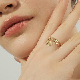 кольцо из желтого золота с бриллиантом nightshade