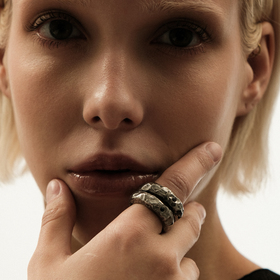 кольцо dash с чёрной шпинелью