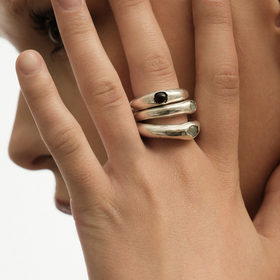 кольцо из серебра lvx с лунным камнем