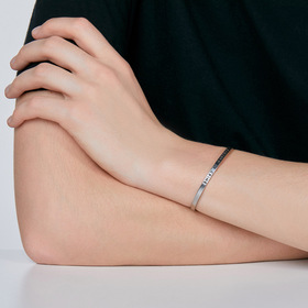 браслет partner in crime