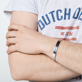 широкий браслет never give up