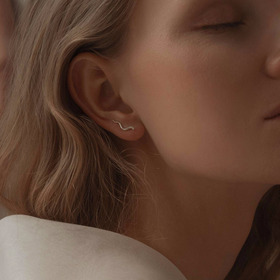 клаймбер-змея из серебра movement на правое ухо