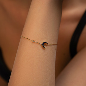 браслет из золота с бриллиантом и синей эмалью astro blue moon