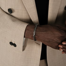 браслет из нержавеющей стали 316l с одним черным кристаллом 0,01 карат; покрытие - ip, темно-серое.