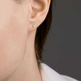 монопусета-крест из желтого золота