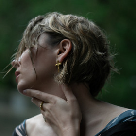 позолоченные серьги cross