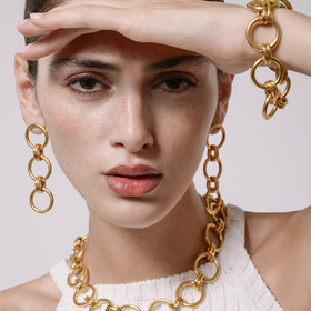 позолоченное колье-цепь с крупными звеньями