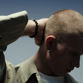 браслет из агата и гематита ø8мм