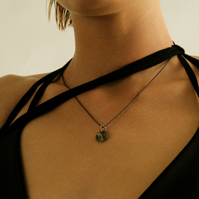 кулон volcanic power серебряный со вставкой из золота