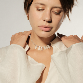 покрытое серебром колье «о любви» из бронзы с лабрадоритом и танзанитом