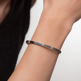 браслет поцелуй меня в питере