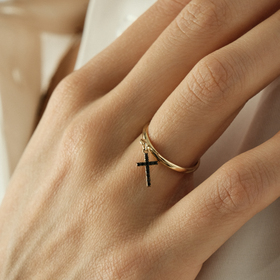 кольцо из желтого золота с бриллиантами nightshade