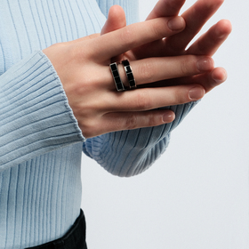 кольцо круглое с эмалью черное