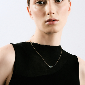 колье из желтого золота с топазом и бриллиантами nightshade