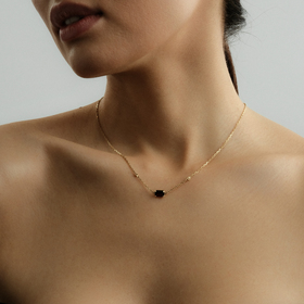 колье из желтого золота с гранатом и бриллиантами nightshade